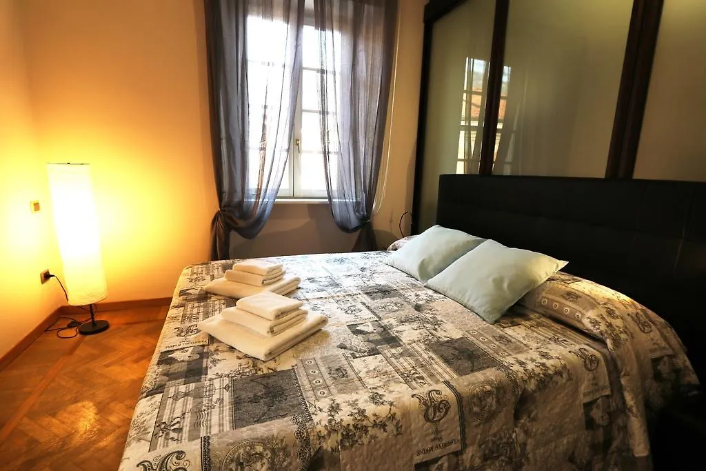 Ancient Courtyard Bonanomi 2 Bedroom Apartment 코모