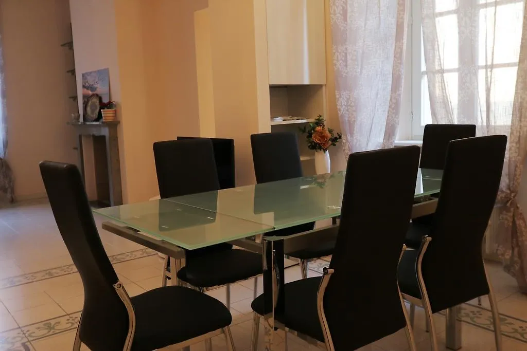 Ancient Courtyard Bonanomi 2 Bedroom Apartment 코모