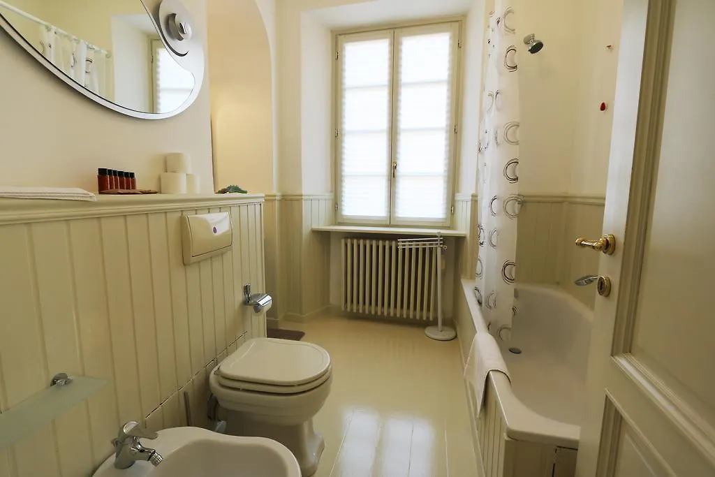 Ancient Courtyard Bonanomi 2 Bedroom Apartment 코모
