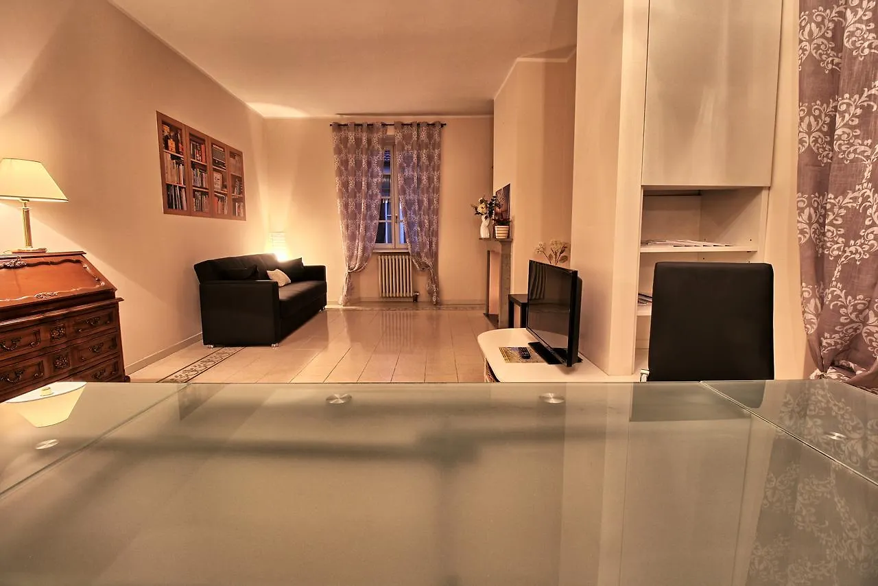 Ancient Courtyard Bonanomi 2 Bedroom Apartment 코모